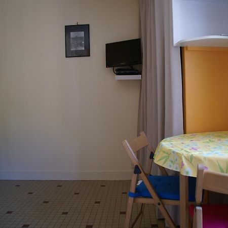 Ferienwohnung Au Coeur De Bourg Csm Courseulles-sur-Mer Zimmer foto